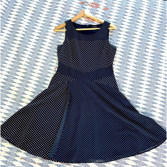 👗The Limited navy blue white white polka-dot knee length dress w/ flare,… - Picture 2 of 10